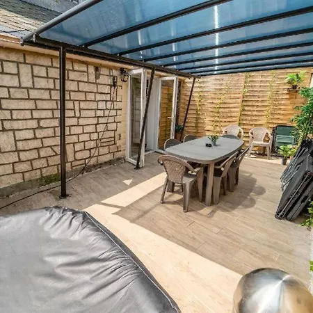 SPACIEUX Appart Jacuzzi Terrasse Parking 10min port d'Honfleur Plage