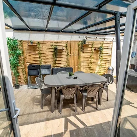 SPACIEUX Appart Jacuzzi Terrasse Parking 10min port d'Honfleur Plage