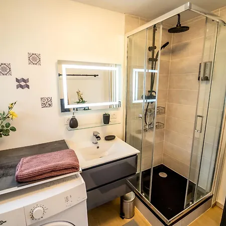 Apartment SPACIEUX Appart Jacuzzi Terrasse Parking 10min port d'Honfleur Plage