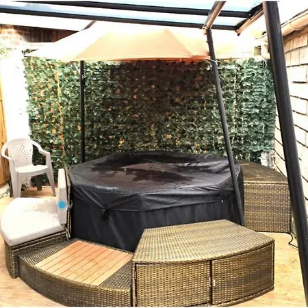 Spacieux Jacuzzi Terrasse Parking 10min Port D'honfleur Honfleur
